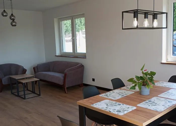 Cracow House Under Walnut Tree 펜션 *