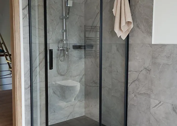 Cracow House Under Walnut Tree * 크라쿠프